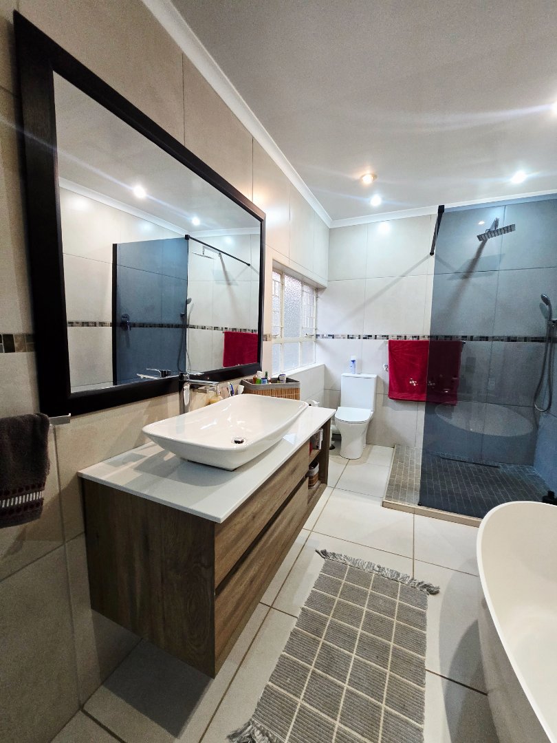3 Bedroom Property for Sale in La Hoff North West